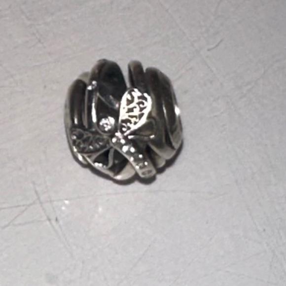 Pandora Bangle Bracelet and 8 charms - Picture 10 of 11